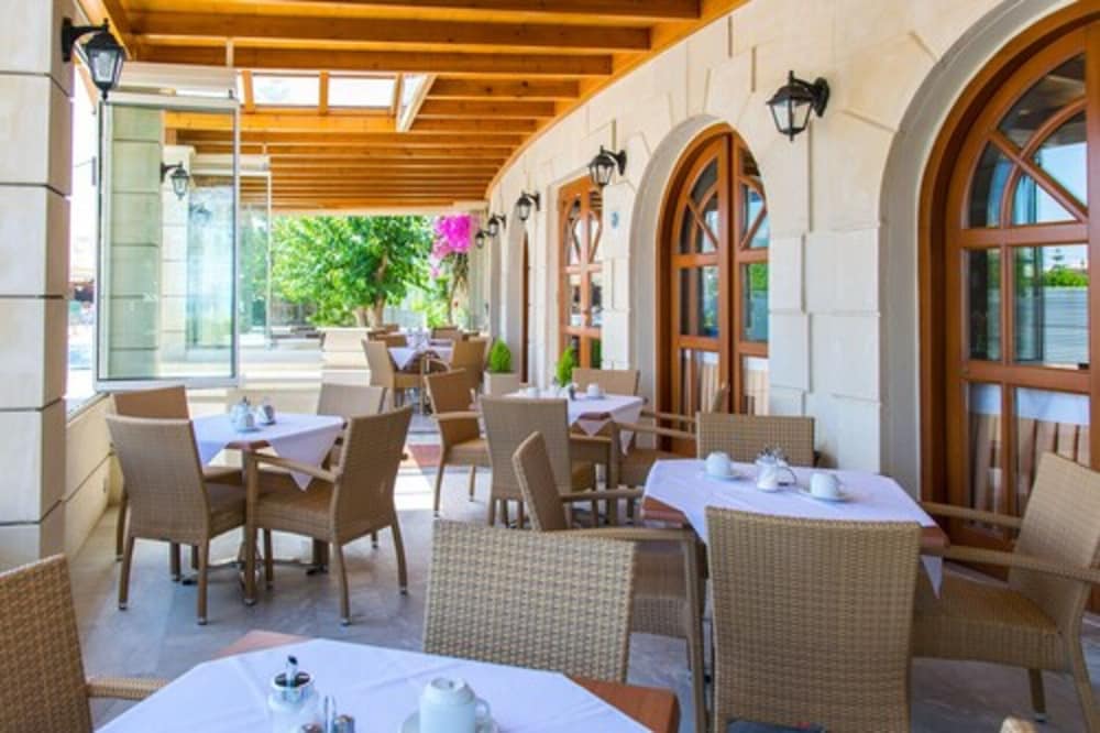 Anita Beach Hotel - Adults Only — Restaurant & bars in Rethymnon