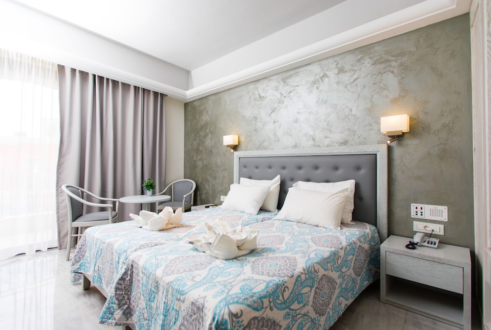 Anita Beach Hotel - Adults Only — Hotel rooms in Rethymnon