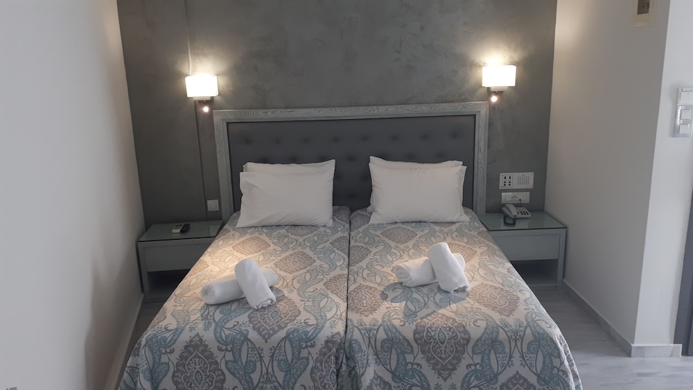 Anita Beach Hotel - Adults Only — Hotel rooms in Rethymnon