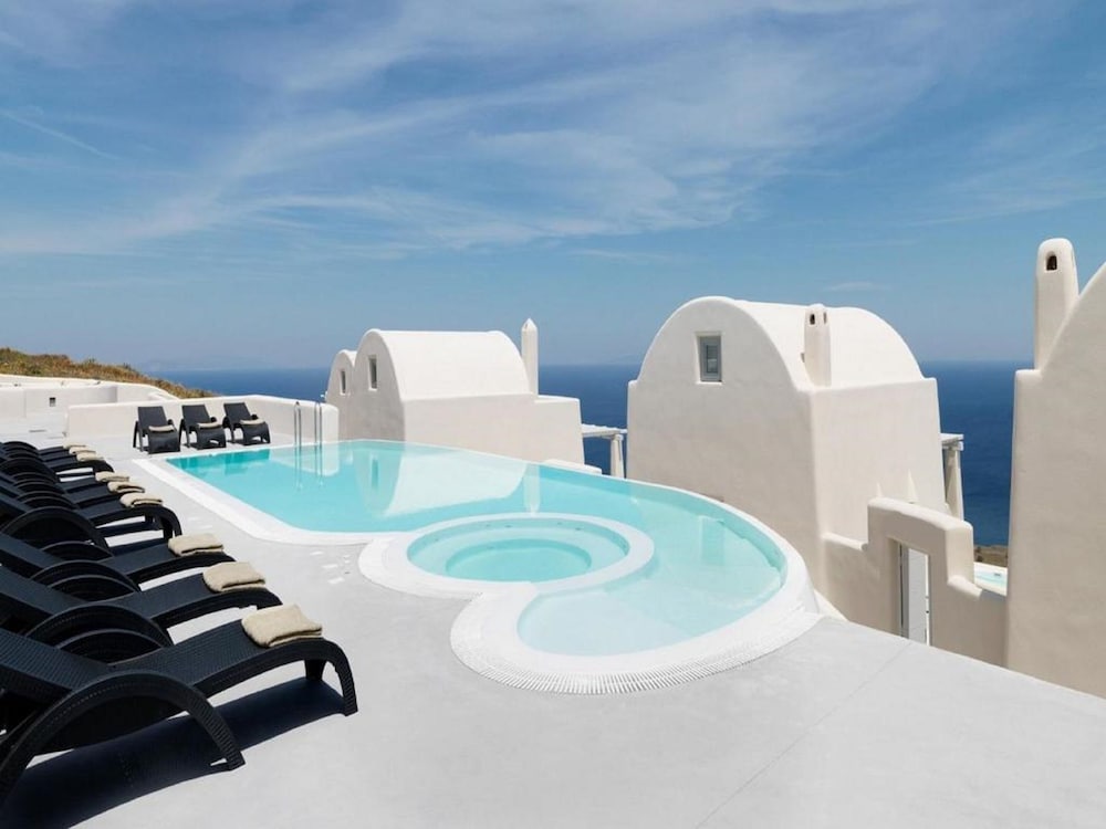 Dome Santorini Resort & Spa — Swimming pool in Imerovigli, South Aegean