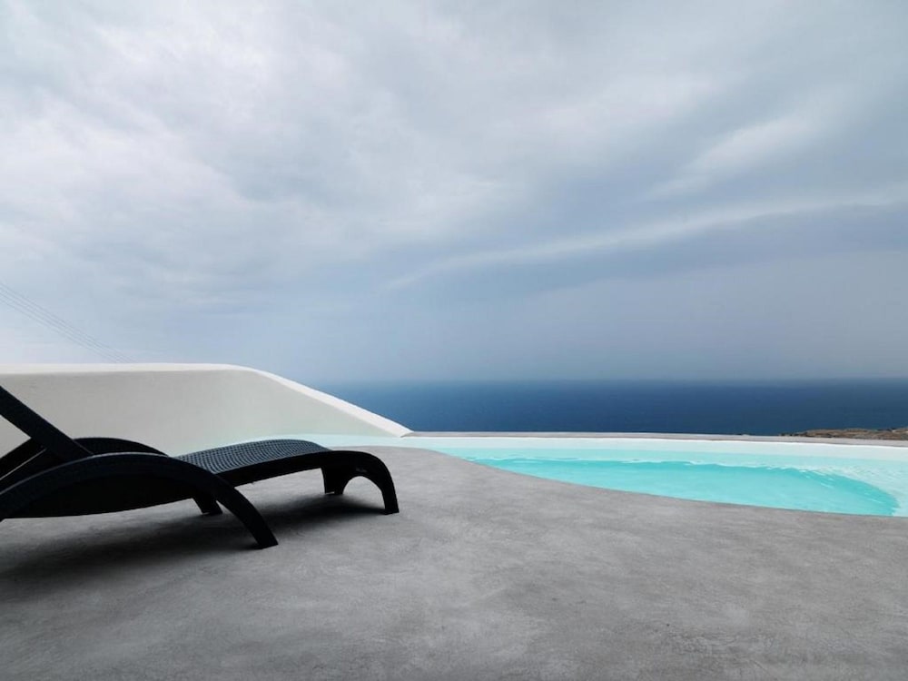 Dome Santorini Resort & Spa — Swimming pool in Imerovigli, South Aegean