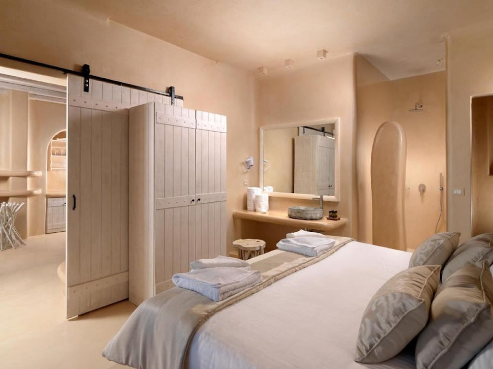 Dome Santorini Resort & Spa — Hotel rooms in Imerovigli, South Aegean