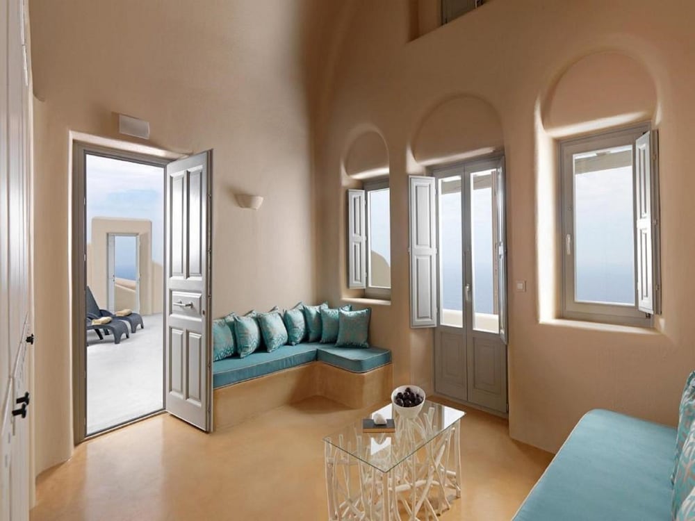 Dome Santorini Resort & Spa — Hotel rooms in Imerovigli, South Aegean
