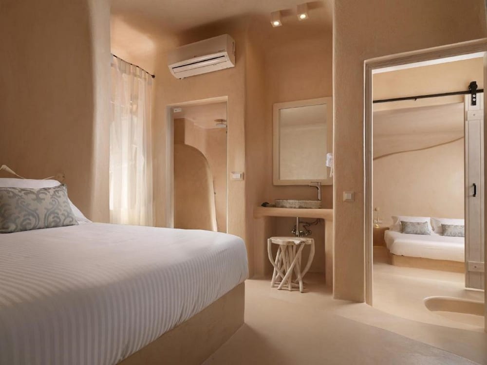 Dome Santorini Resort & Spa — Hotel rooms in Imerovigli, South Aegean