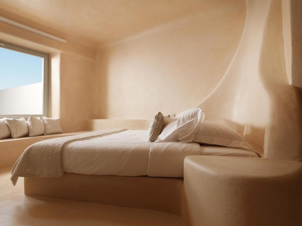 Dome Santorini Resort & Spa — Hotel rooms in Imerovigli, South Aegean