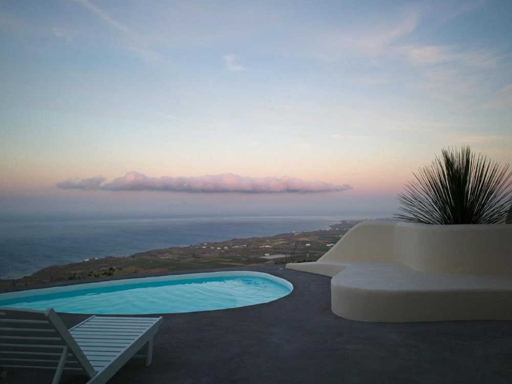 Dome Santorini Resort & Spa — Swimming pool in Imerovigli, South Aegean