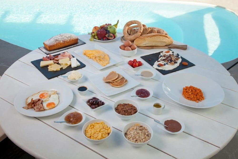 Dome Santorini Resort & Spa — Restaurant & bars in Imerovigli, South Aegean