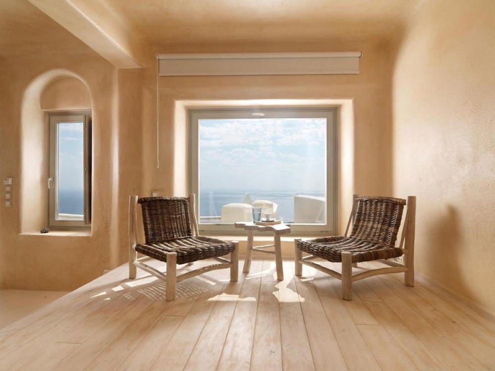 Dome Santorini Resort & Spa — Hotel rooms in Imerovigli, South Aegean