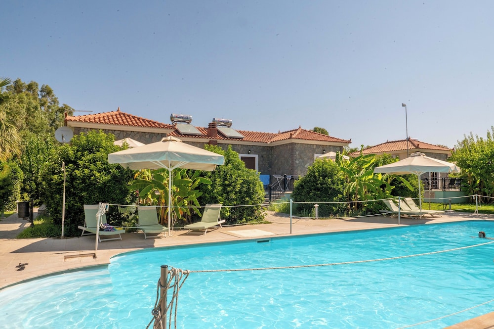 Kaloni village apartments — Swimming pool in Lesvos Island