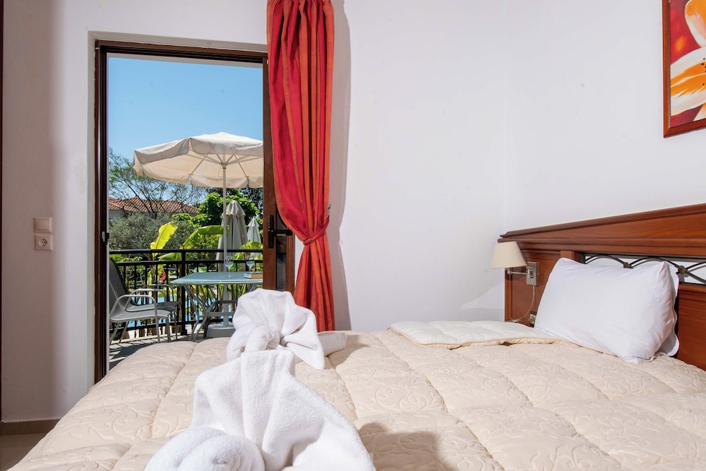 Kaloni village apartments — Hotel rooms in Lesvos Island