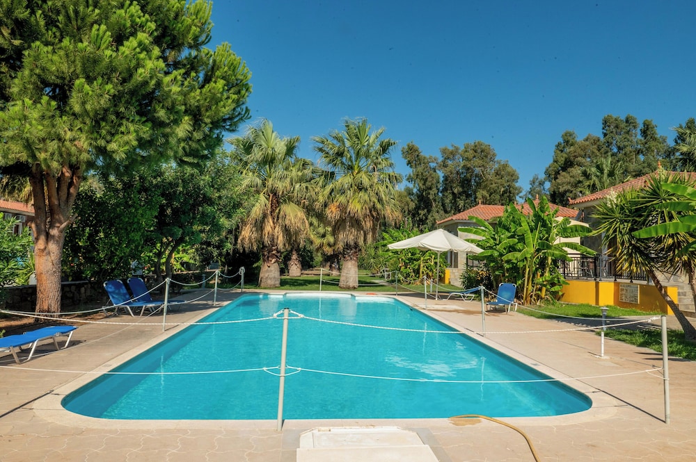 Kaloni village apartments — Swimming pool in Lesvos Island