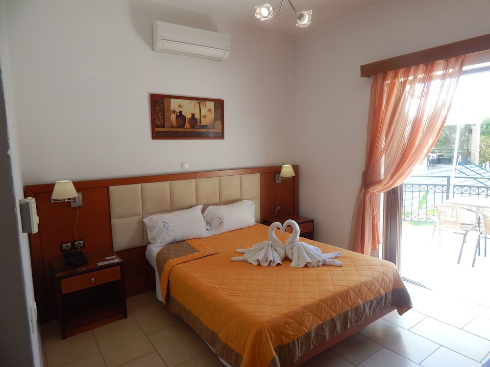 Kaloni village apartments — Hotel rooms in Lesvos Island