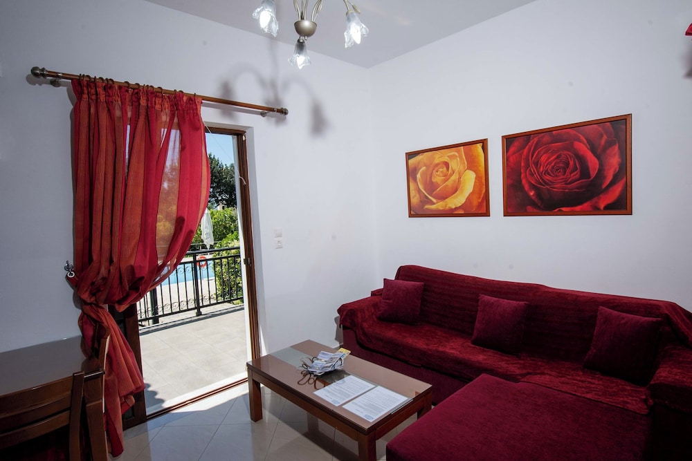 Kaloni village apartments — Hotel rooms in Lesvos Island
