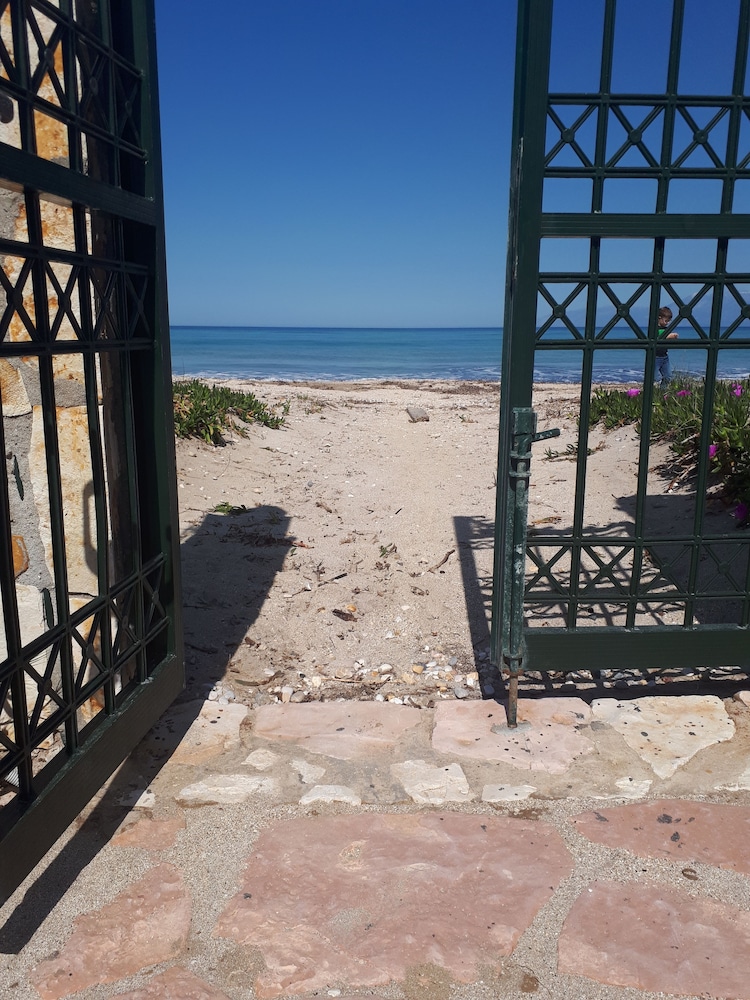 Akti Anastasia — Beach in Acharavi, Ionian Islands