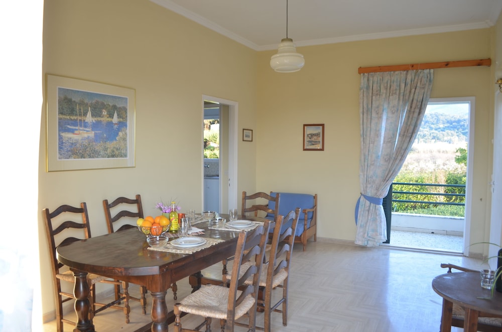 Akti Anastasia — Hotel rooms in Acharavi, Ionian Islands