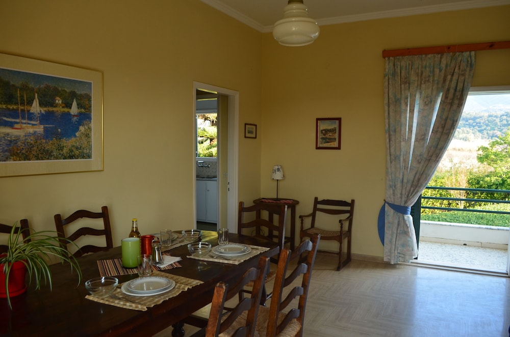 Akti Anastasia — Restaurant & bars in Acharavi, Ionian Islands