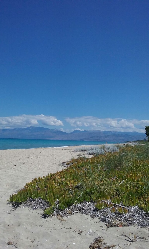 Akti Anastasia — Beach in Acharavi, Ionian Islands