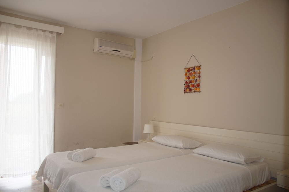 Akti Anastasia — Hotel rooms in Acharavi, Ionian Islands