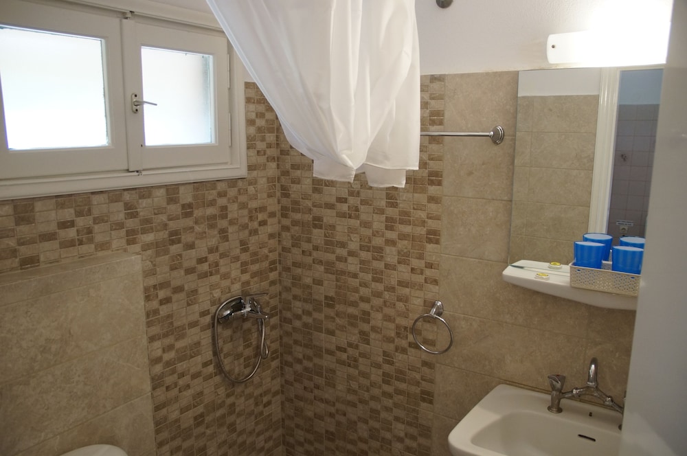 Akti Anastasia — Hotel rooms in Acharavi, Ionian Islands