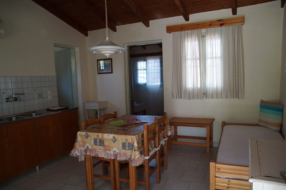 Akti Anastasia — Hotel rooms in Acharavi, Ionian Islands
