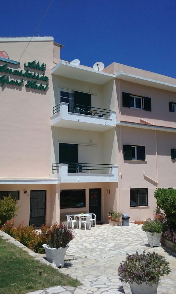 Akti Anastasia — Hotel building in Acharavi, Ionian Islands