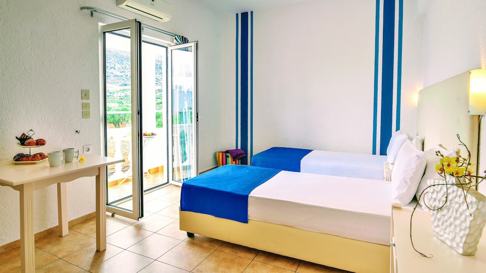 Ibiscus Hotel Malia — Hotel rooms in Malia