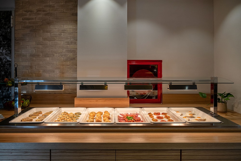 Elia Bettolo — Restaurant & bars in Chania