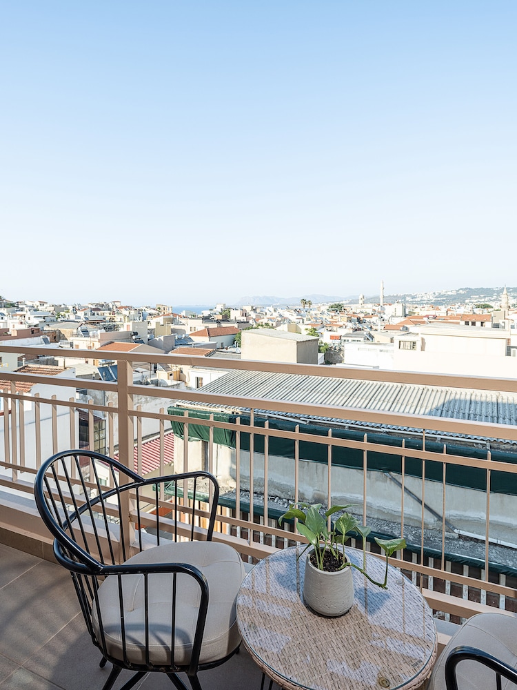 Elia Bettolo — Attractions in the area in Chania