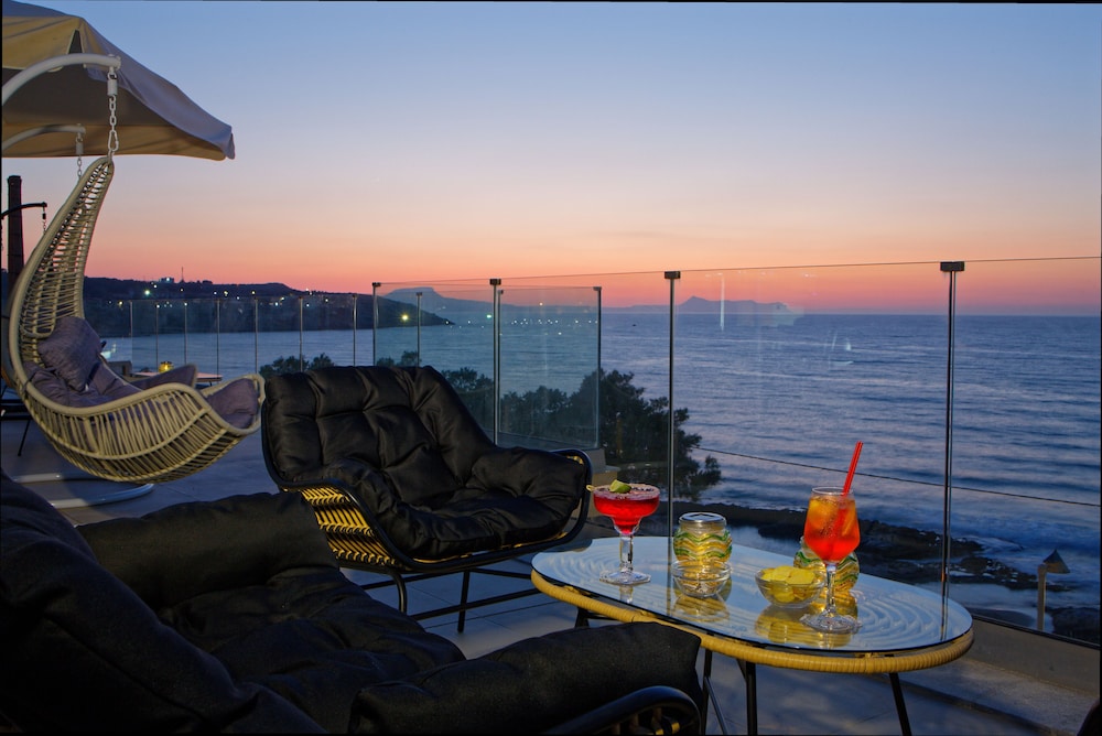 Archipelagos Hotel — Restaurant & bars in Rethymnon