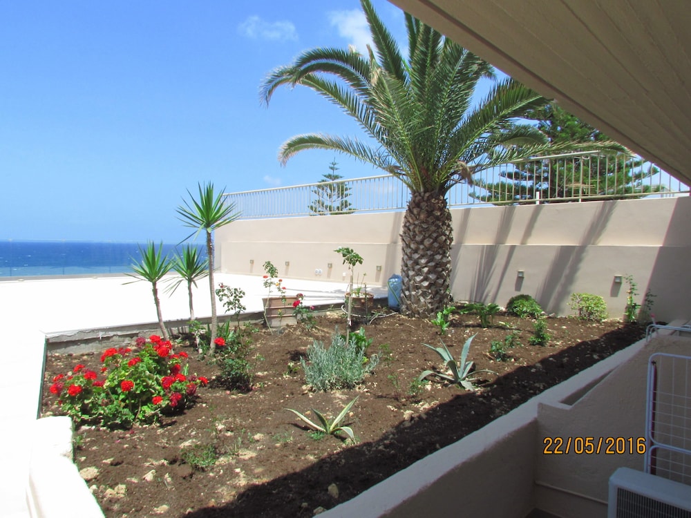 Archipelagos Hotel — Beach in Rethymnon