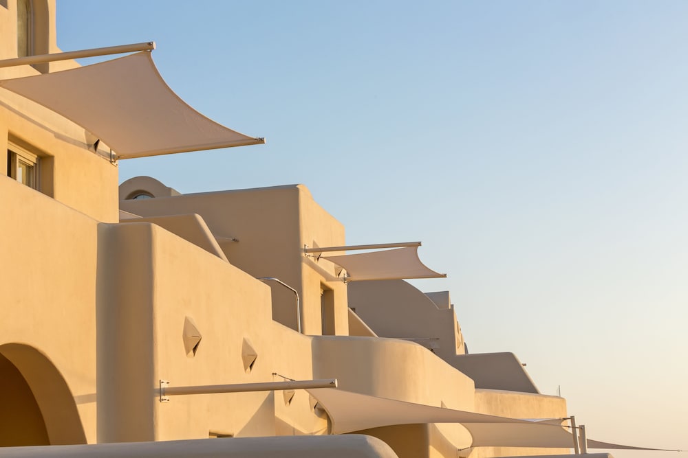 Skyfall Suites - Adults Only — Hotel building in Pyrgos Kallistis, South Aegean