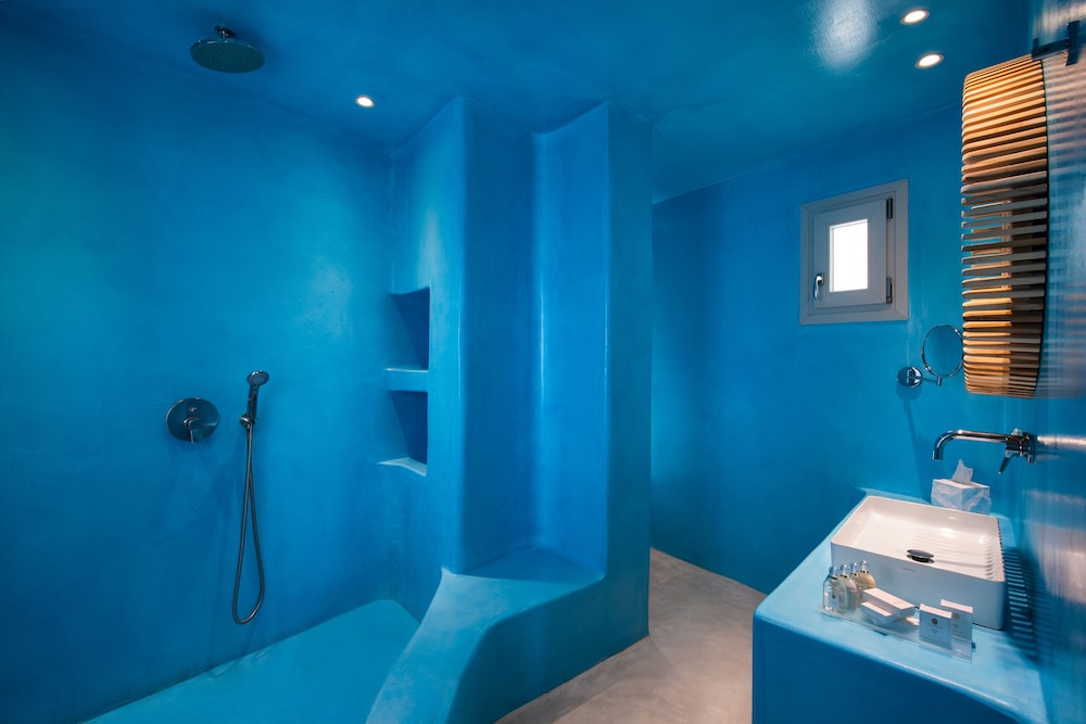 Skyfall Suites - Adults Only — Hotel rooms in Pyrgos Kallistis, South Aegean