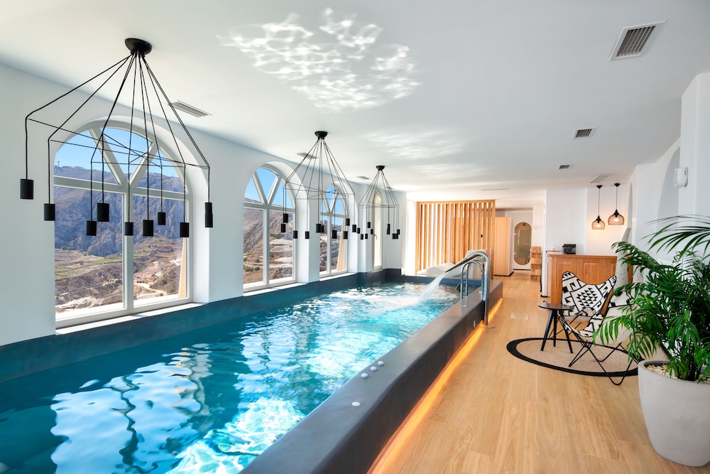 Skyfall Suites - Adults Only — Swimming pool in Pyrgos Kallistis, South Aegean