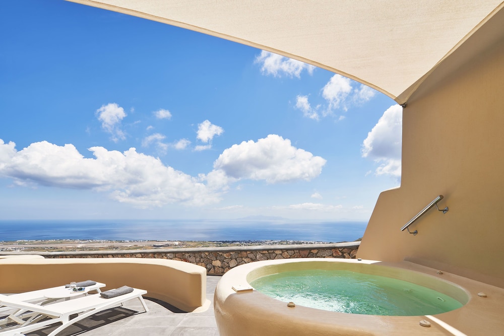 Skyfall Suites - Adults Only — Spa in Pyrgos Kallistis, South Aegean