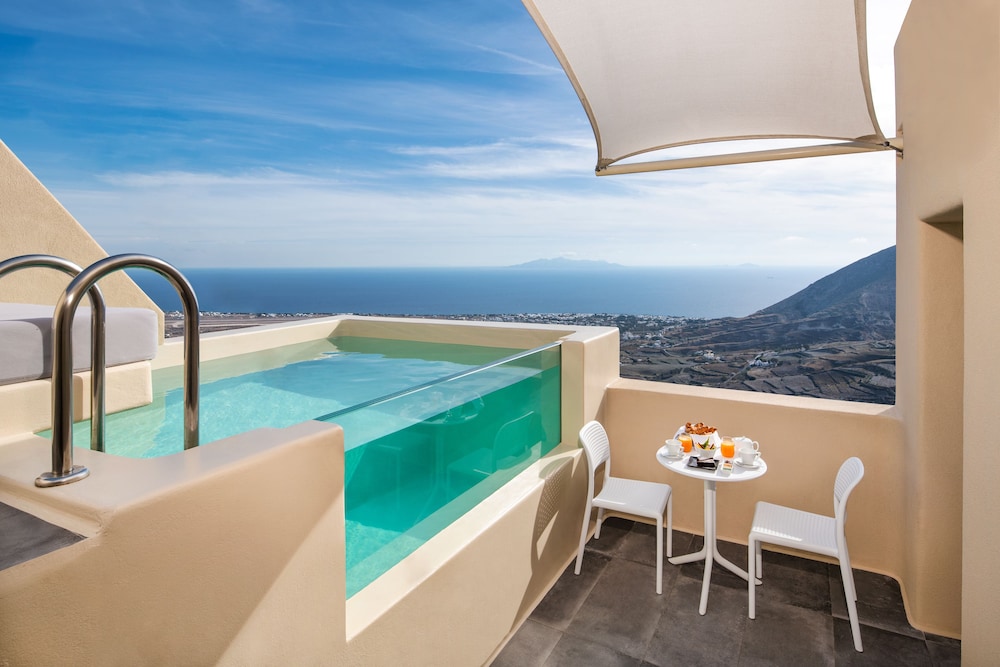 Skyfall Suites - Adults Only — Main photo in Pyrgos Kallistis, South Aegean