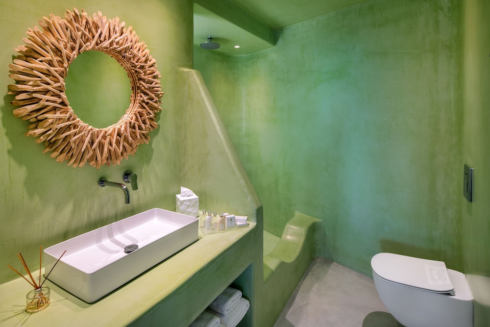 Skyfall Suites - Adults Only — Hotel rooms in Pyrgos Kallistis, South Aegean
