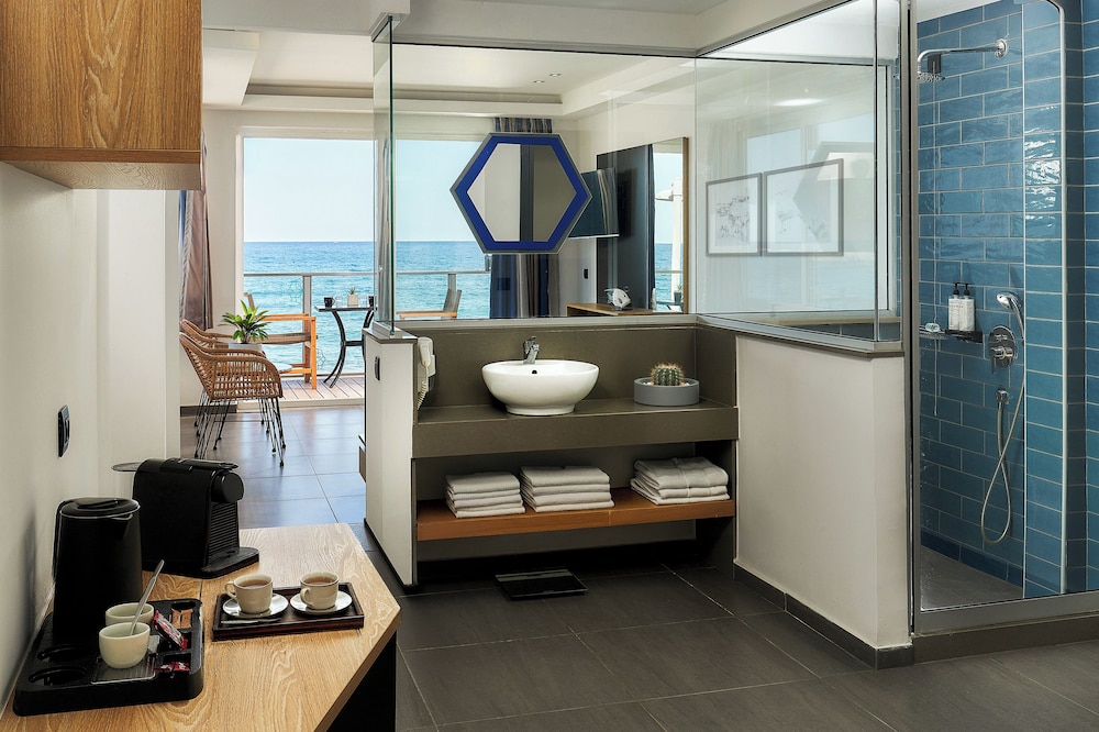 Enorme Infinity Beach ex Infinity Blue — Rooms in Hersonissos