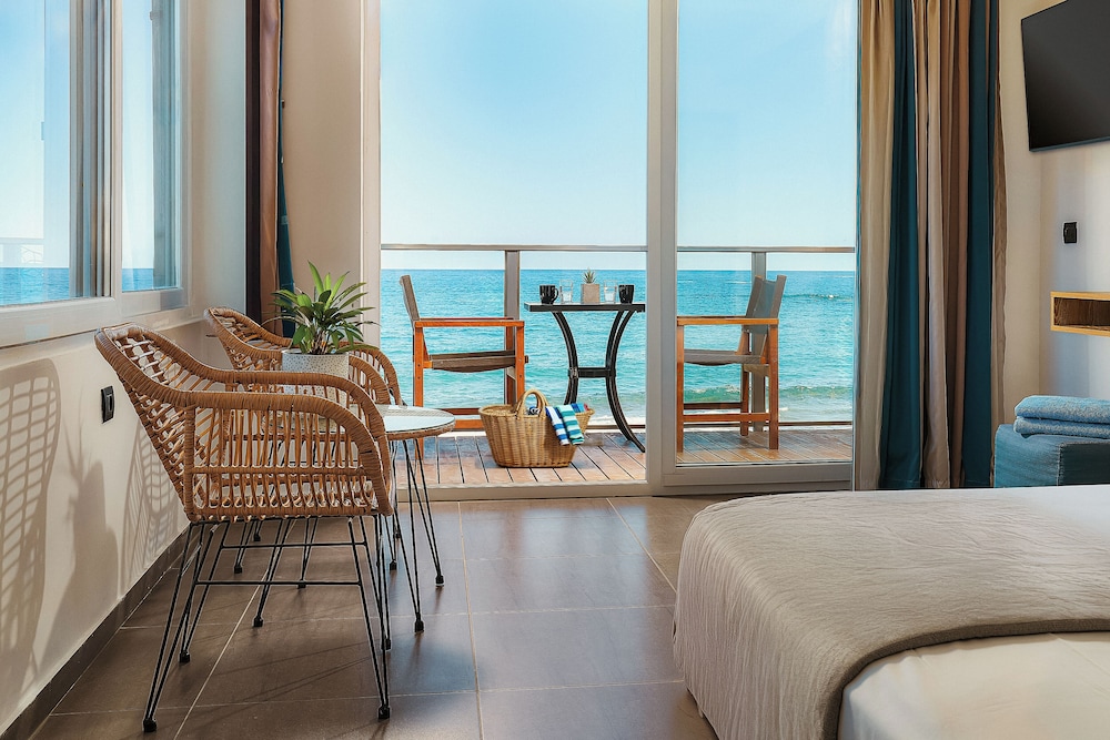 Enorme Infinity Beach ex Infinity Blue — View in Hersonissos