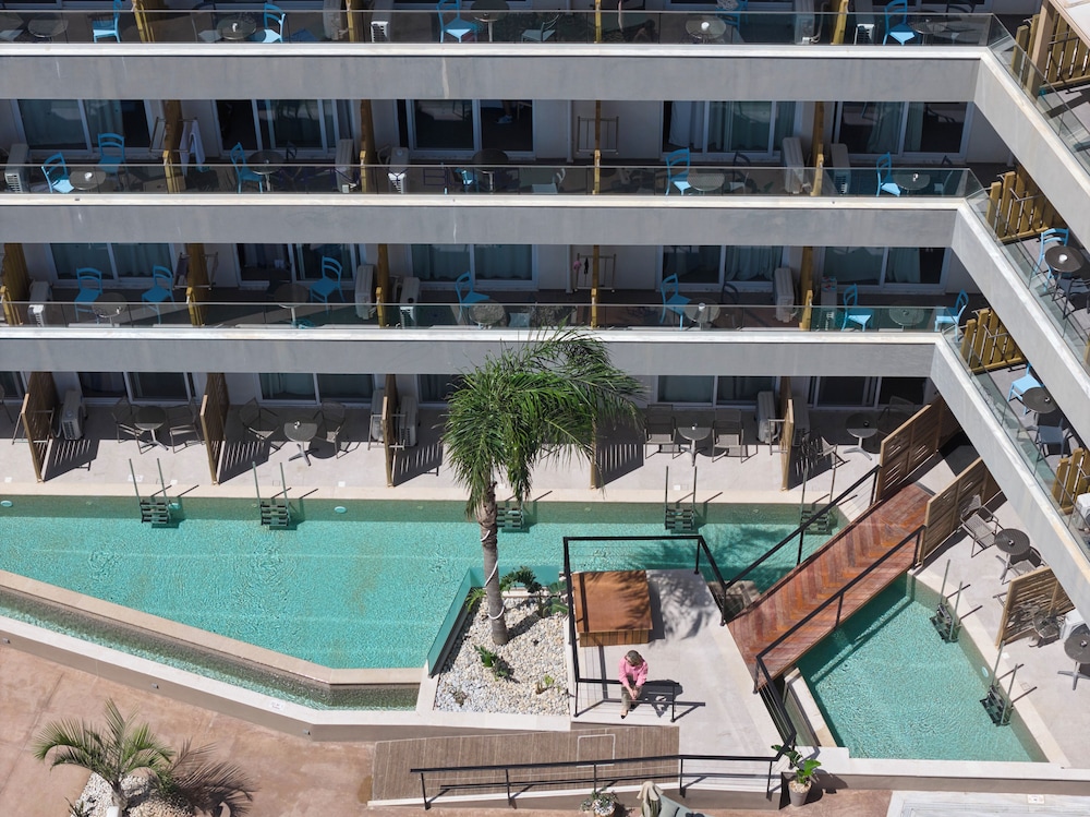 Enorme Infinity Beach ex Infinity Blue — Rooms in Hersonissos