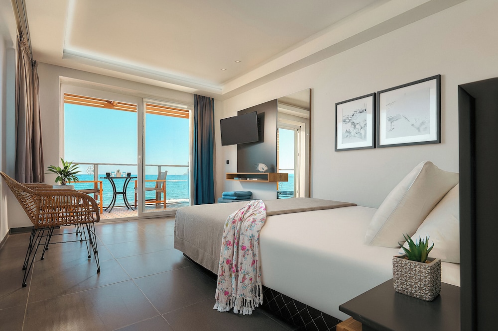 Enorme Infinity Beach ex Infinity Blue — Rooms in Hersonissos