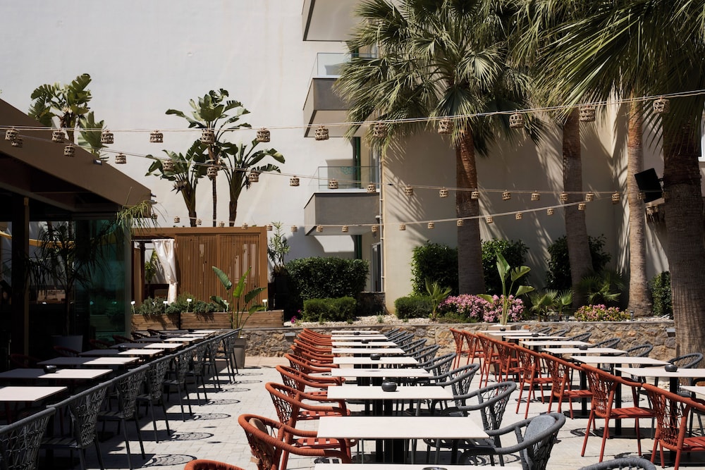 Enorme Infinity Beach ex Infinity Blue — Outdoor in Hersonissos
