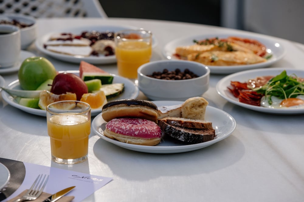Enorme Infinity Beach ex Infinity Blue — Restaurant in Hersonissos
