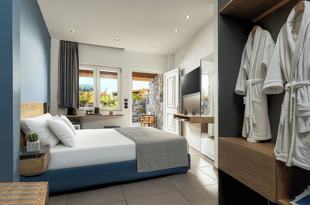 Enorme Infinity Beach ex Infinity Blue — Rooms in Hersonissos