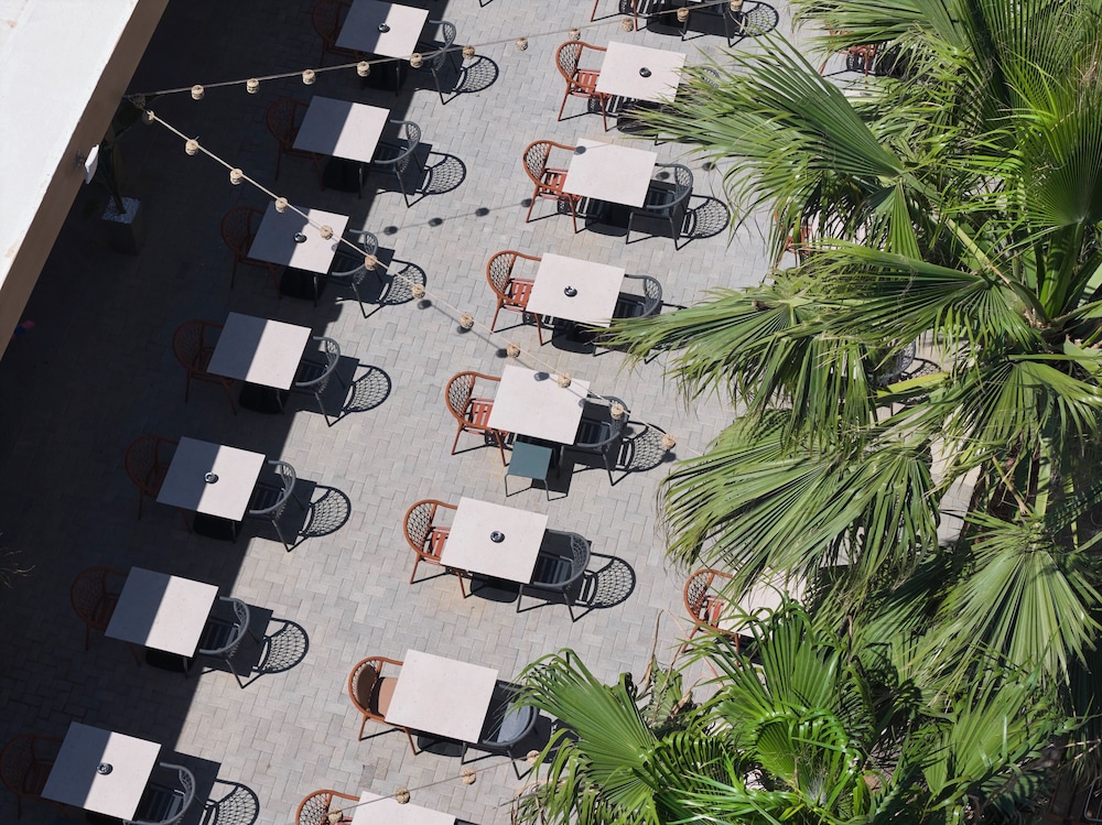 Enorme Infinity Beach ex Infinity Blue — Restaurant in Hersonissos
