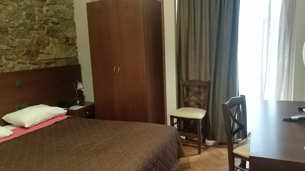Ambrosia Suites & Aparts — Hotel rooms in Athens, Attica