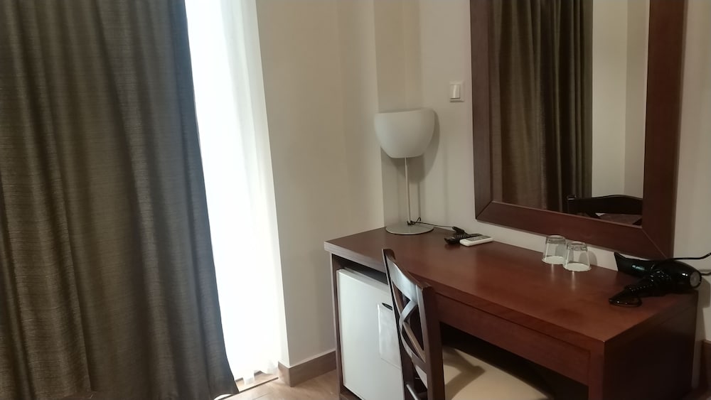 Ambrosia Suites & Aparts — Hotel rooms in Athens, Attica