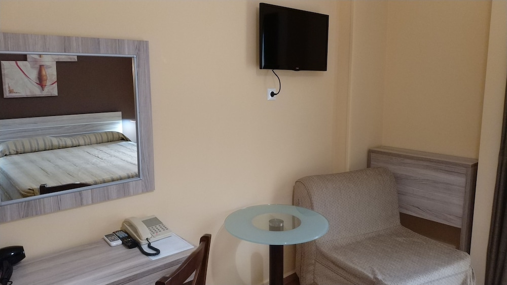 Ambrosia Suites & Aparts — Hotel rooms in Athens, Attica