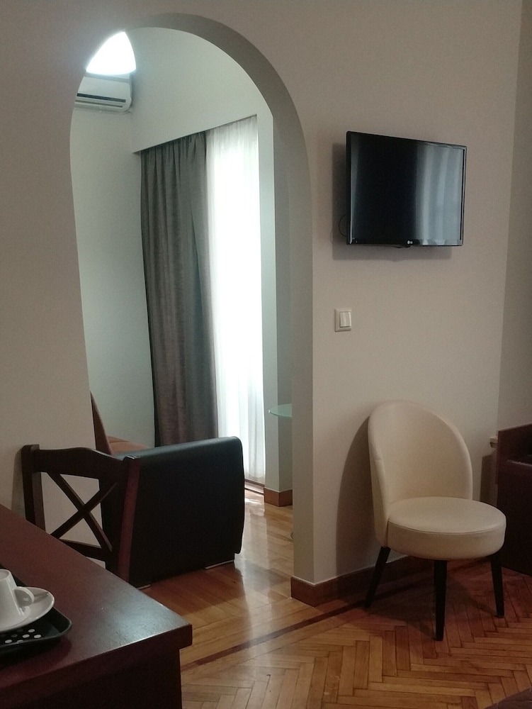 Ambrosia Suites & Aparts — Hotel rooms in Athens, Attica