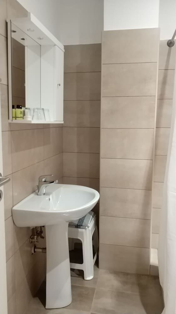 Ambrosia Suites & Aparts — Hotel rooms in Athens, Attica
