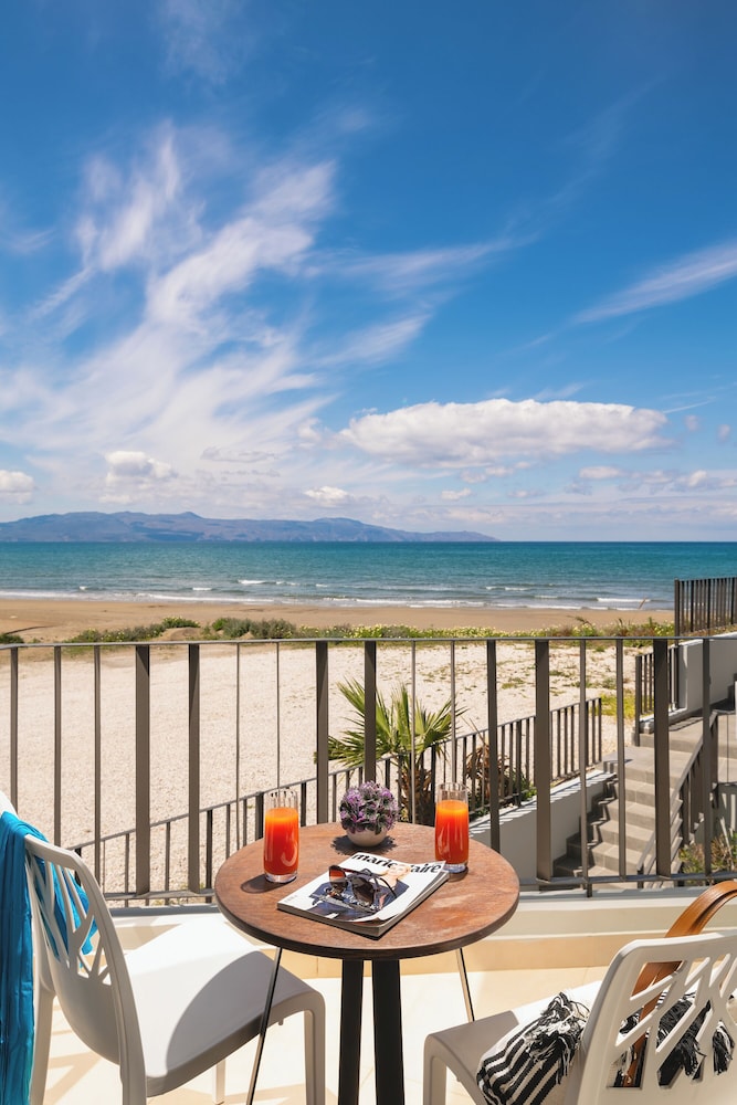 Elia Agia Marina Hotel — Beach in Chania